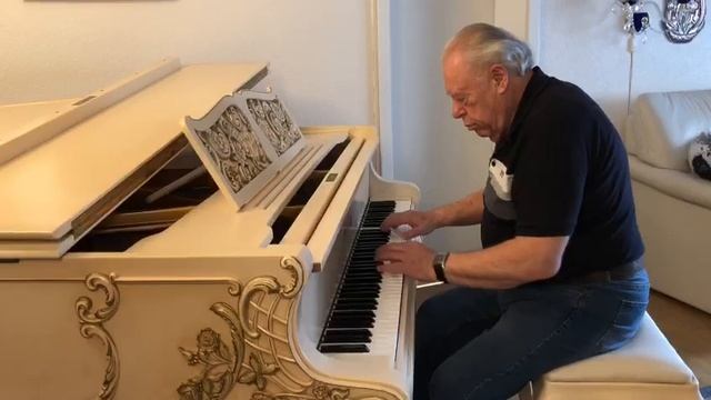 Н.И. Харито. Отцвели хризантемы. В обработке исполните? смотреть онлайн