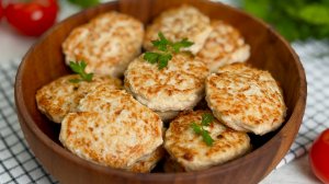 Теперь котлеты можно не лепить. Попробуйте приготовить оладьи из куриного фарша