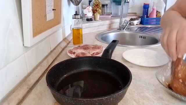 Отбивные из свинины с соевым соусом .