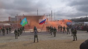 Выступление _247_ десантников в Ставрополе в день города .