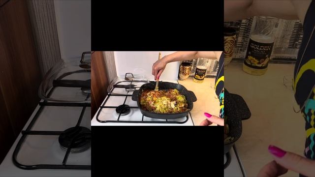 Тушенная капуста с охотничьими колбасками….