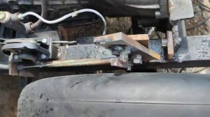 Самодельный минипогрузчик. Смонтировал ручной тормоз