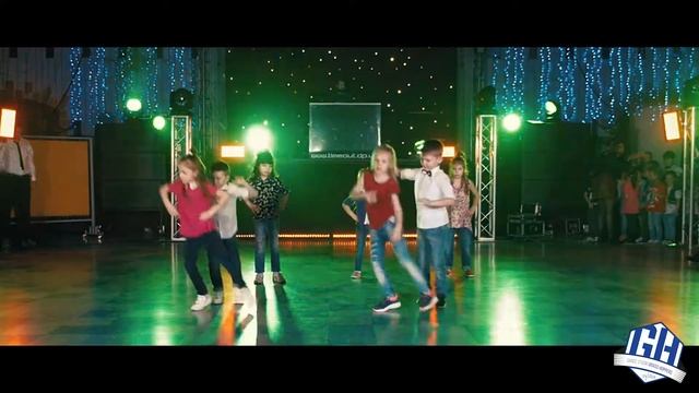 GRASS HOPPERS - BABY HOP (MAXSIMUS МЛАДШАЯ ГРУППА) смотреть онлайн