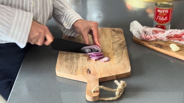 Паста с томатами в собственном соку, запеченными перц?