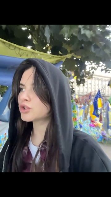 Хохлушка не понимает, что ее "знакомые" переступили через адекватность и нравственность