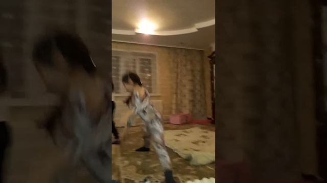 Показываем гимнастику очень весело смотреть онлайн