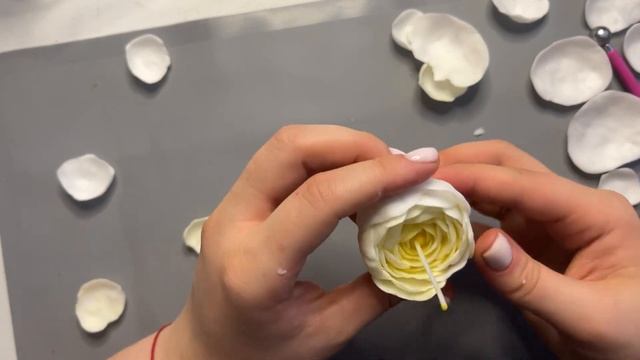 СВЕЧА РАНУНКУЛЮС. БУТОН. КАК СДЕЛАТЬ СВЕЧУ ЦВЕТОК. КАК смотреть онлайн