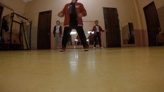 Лирик хип-хоп с малышами