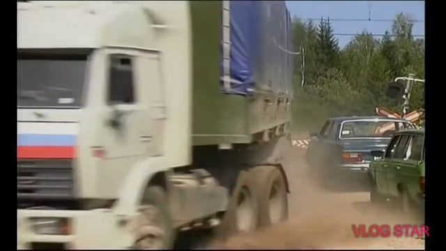 Легендарная погоня из кино - фильма "Дальнобойщики". смотреть онлайн