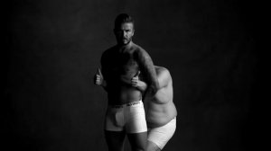 Дэвид Бекхэм - смешная реклама нижнего белья. (Русская озвучка)