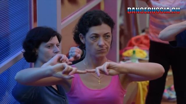 О преподавании ROBOT, WAVING, KING TUT смотреть онлайн