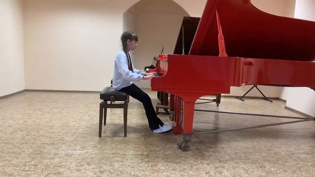 Самитова Ясмина -Д. Шостакович  Полька-Шарманка (из Первой балетной сюиты) смотреть онлайн