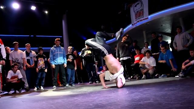 ЧЕРНЫЙ / ЖОРА / ДАЧ / ОДУВАН / ЗЛАДЕЙ "БИТВА ХАРЬКОВА 13" смотреть онлайн