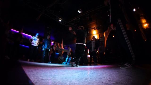 Mafia 13 vs Свои Люди vs Мартовские Коты - Jam Master Moscow Qualification 2013 смотреть онлайн