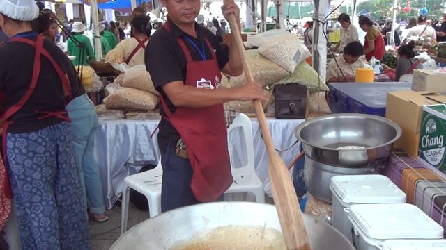 Фестиваль еды в Бангсаен. Bangsaen: Local Food Fest