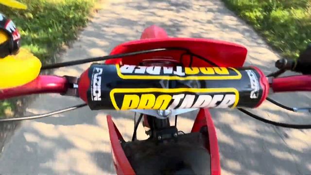 УЧИМСЯ СТАНТИТЬ НА ПИТБАЙКЕ / БОЛЬШОЙ НАКЛОН / смотреть онлайн