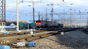 Тепловозы 2ТЭ10М-2094 и 2ТЭ10М-3032. Отправление двойной тяги с приветливой бригадой. Звук 5Д49.