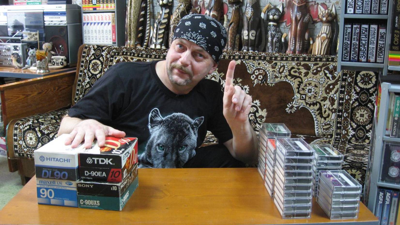 Моя коллекция запечатанных аудиокассет 70-80х часть-2 и не только ...... смотреть онлайн