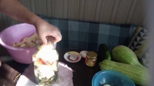 Квашенные кабачки. Быстро и вкусно)
