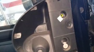 Как снять боковое зеркало Toyota Aygo 2012-2018