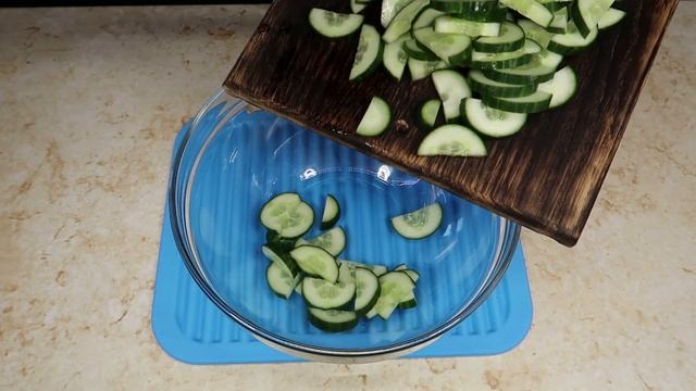 Салат из авокадо и огурца смотреть онлайн