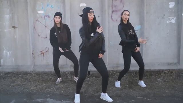 Freaky Chicks | Скруджи
