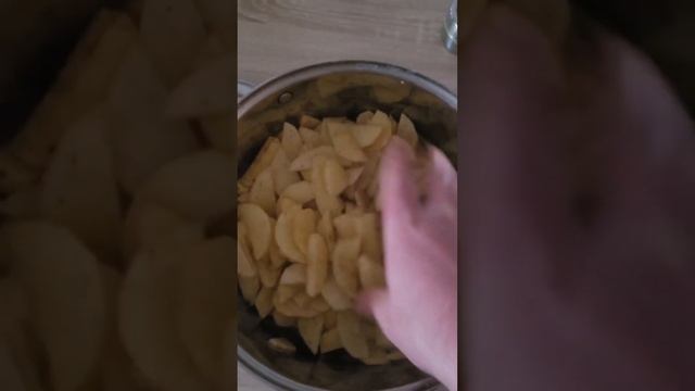 Из жизни ХОЛОСТЯКА. Жарим КАРТОШКУ. Как жарить картошк смотреть онлайн