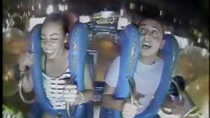 ПАРЕНЬ ТЕРЯЕТ СОЗНАНИЕ ДВАЖДЫ ВО ВРЕМЯ АТТРАКЦИОНА