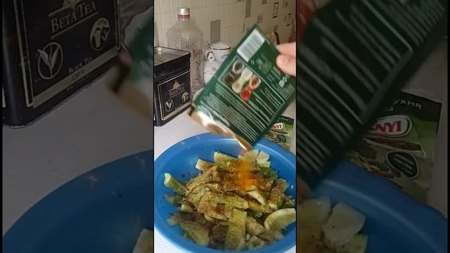 Приготовил вкусную китайскую закуску. Битые огурцы. смотреть онлайн