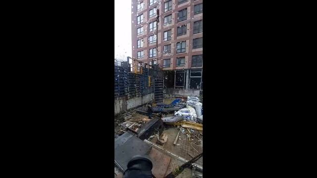 Первый снег в Москве.Почему люди бегут из профессии. смотреть онлайн