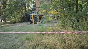 Водонапорная башня победила автокран))