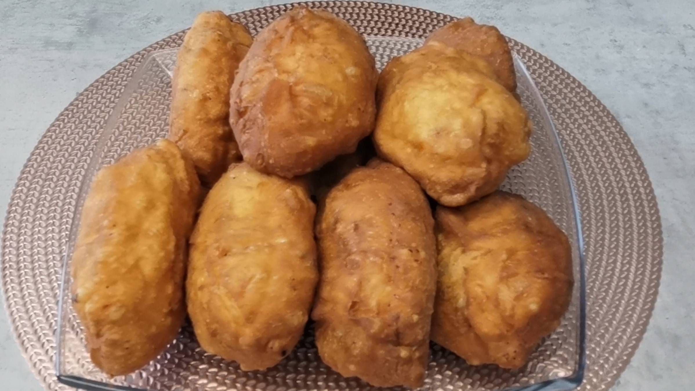 Пирожки с земляникой. Сочные и очень вкусные. смотреть онлайн