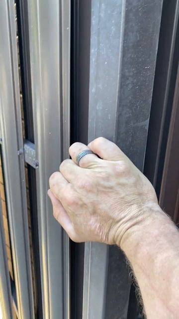 Откатные ворота 4 метра евроштакетник Ч.5 #ворота #откатныеворота #монтажкураж #shorts смотреть онлайн