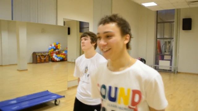 Во Время Съемок. смотреть онлайн