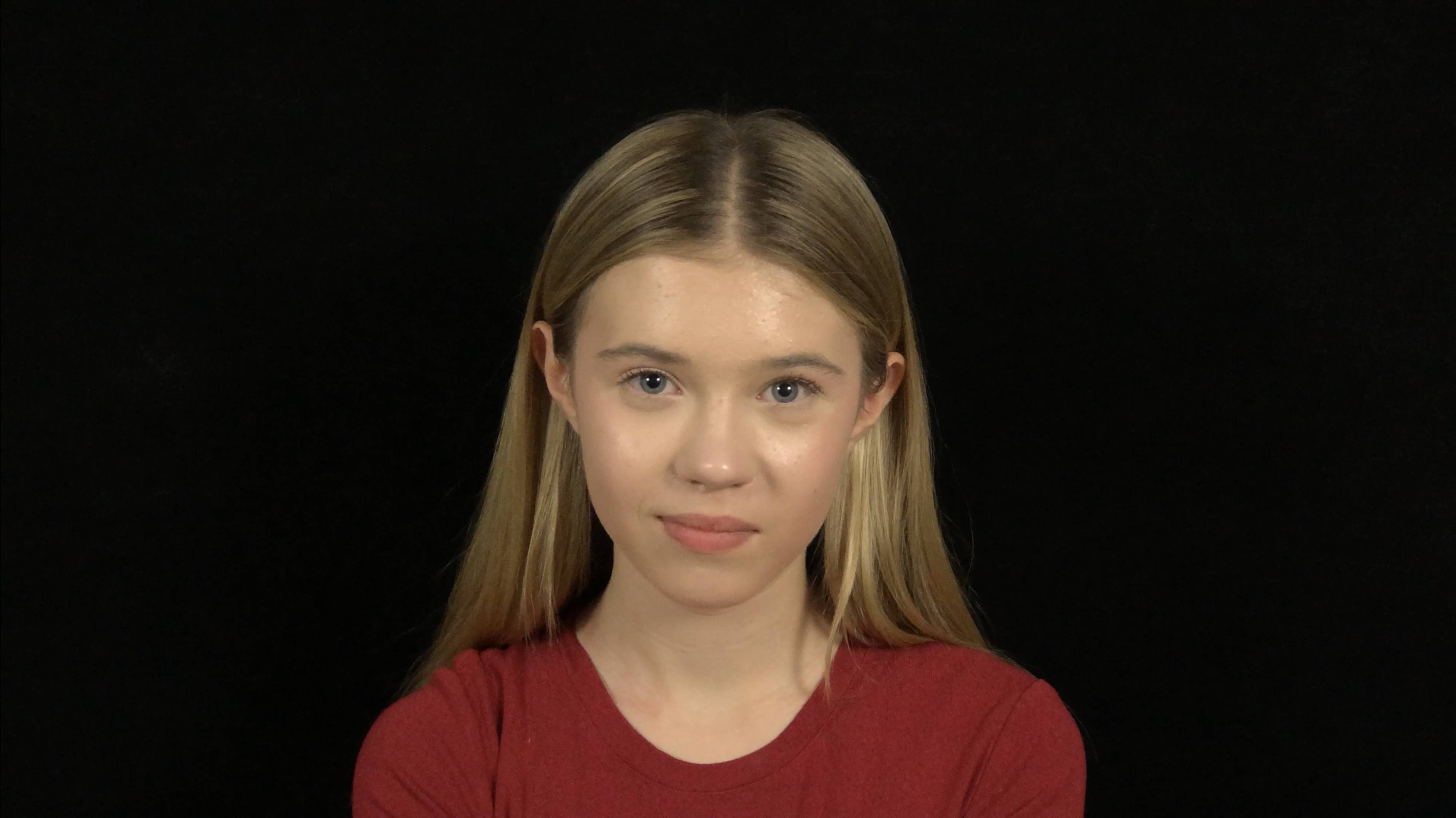 [Альхова Дарья - видеовизитка 2025-05-15] смотреть онлайн