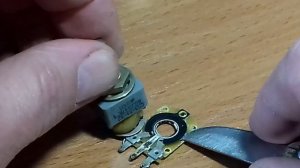 Почти ЮВЕЛИРНЫЙ ремонт резистора СП3-33-32 с разборкой н?