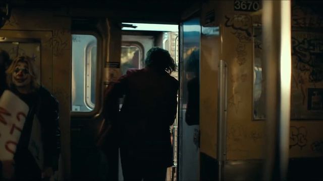 Танцевальная сцена на лестнице.(Джокер 2019) смотреть онлайн