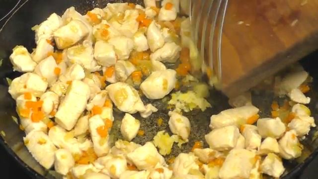 Как быстро, вкусно и недорого накормить всю семью Подлива из курицы с макаронами.