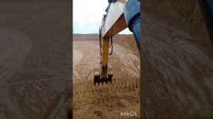 Cat 330. Катерпиллер 330. погрузка карьер.