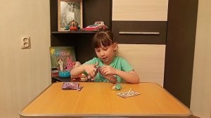 Кукла модница игрушка-сюрприз из Пятерочки.mp4