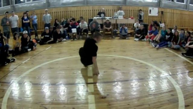 Bboy Zood vs. Bboy Dirol(Хип-хоп смена 2012) смотреть онлайн