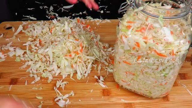 🥗🍋Хрустящая квашеная капуста, быстрый классический смотреть онлайн