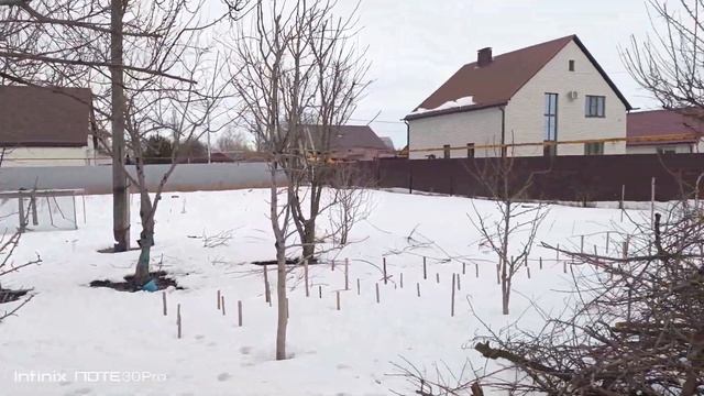 КАК ОБРЕЗАТЬ ПРАВИЛЬНО ,ДЕРЕВЬЯ ВЕСНОЙ.ОПЫТ И ОШИБКИ. смотреть онлайн