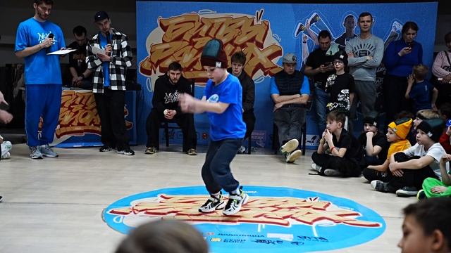 БИТВЫ в РАЙОНАХ 2024 КИНДЯКОВКА-ЦЕНТР Матвеев Матвей vs Юрусов Радмир смотреть онлайн