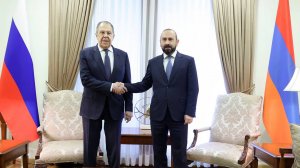 Переговоры глав МИД Армении и России начались в Ереване