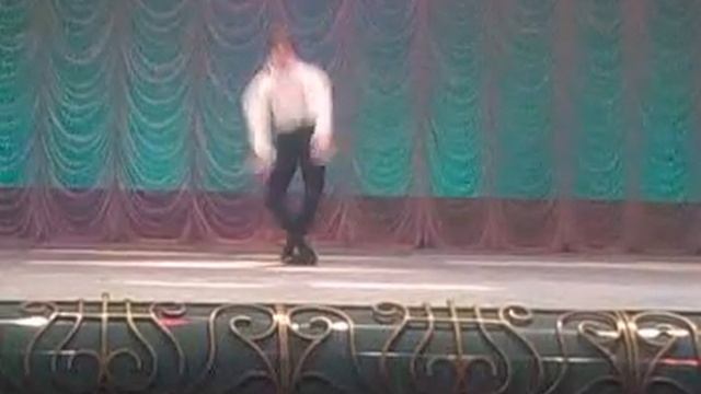 Еркин-Арлекинада.3gpЕркин Рахматуллаев Арлекинадо смотреть онлайн