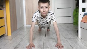 сделал 100 отжиманий 😮😮😮