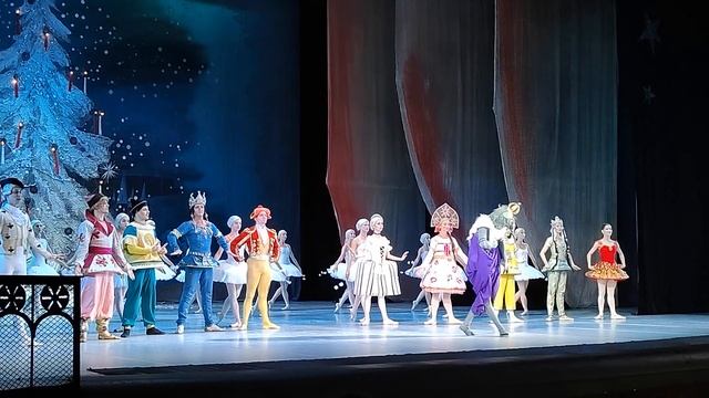 Поклоны после 1 действия балета "Щелкунчик" 12.01.24 (5) смотреть онлайн