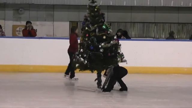 МЕТЕОР-ICE - Новогодний маскарад на льду 2013