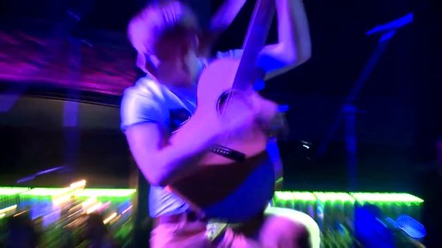 Soho Rooms- Break Dance  Братья Гримм  Марсель